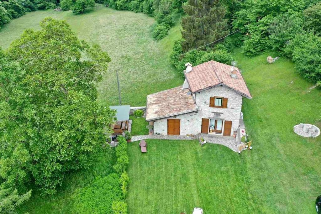 Ceniga Casa Al Castagnetoヴィラ エクステリア 写真