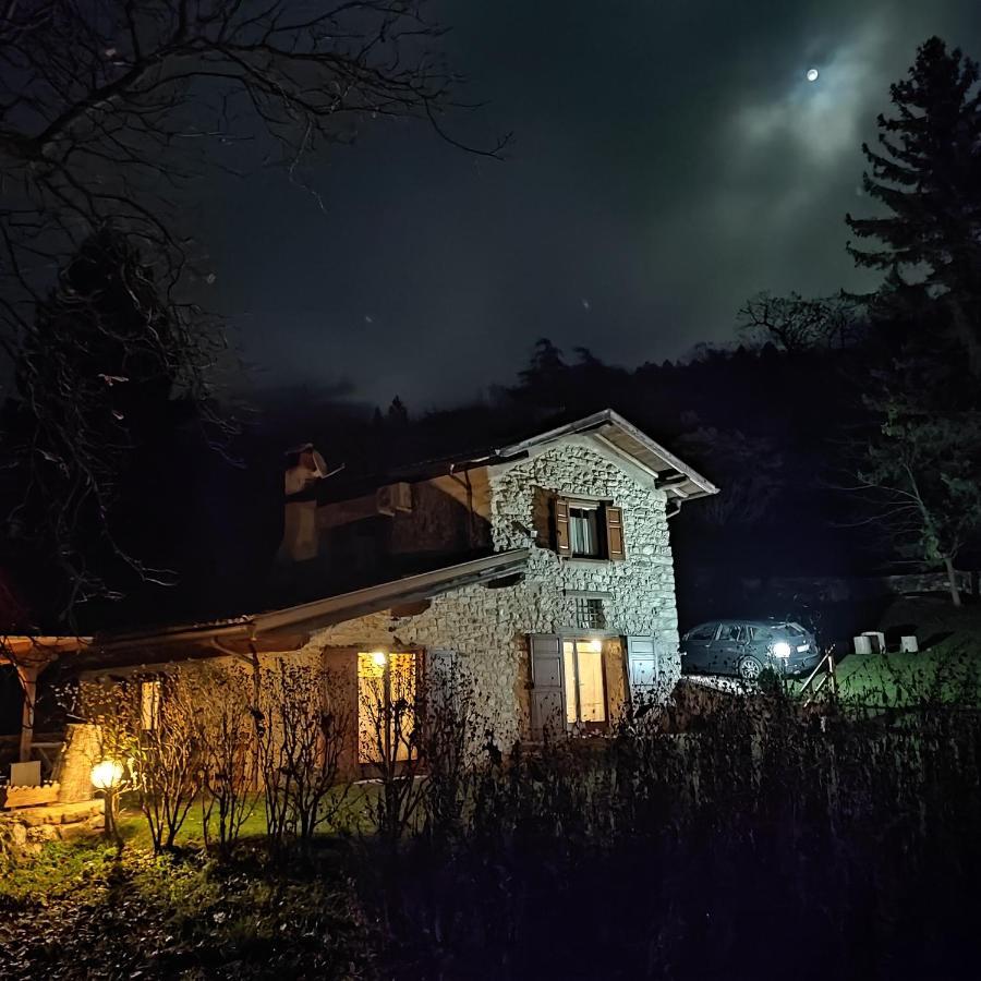 Ceniga Casa Al Castagnetoヴィラ エクステリア 写真