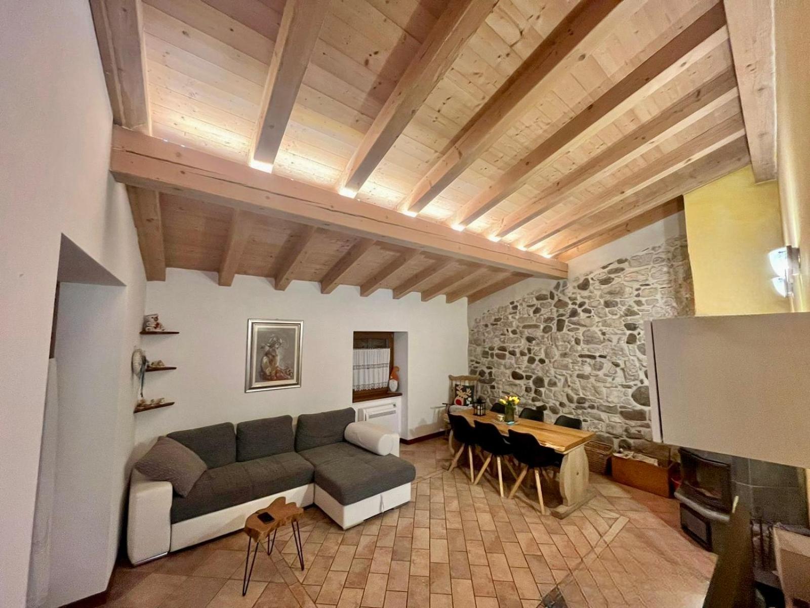 Ceniga Casa Al Castagnetoヴィラ エクステリア 写真